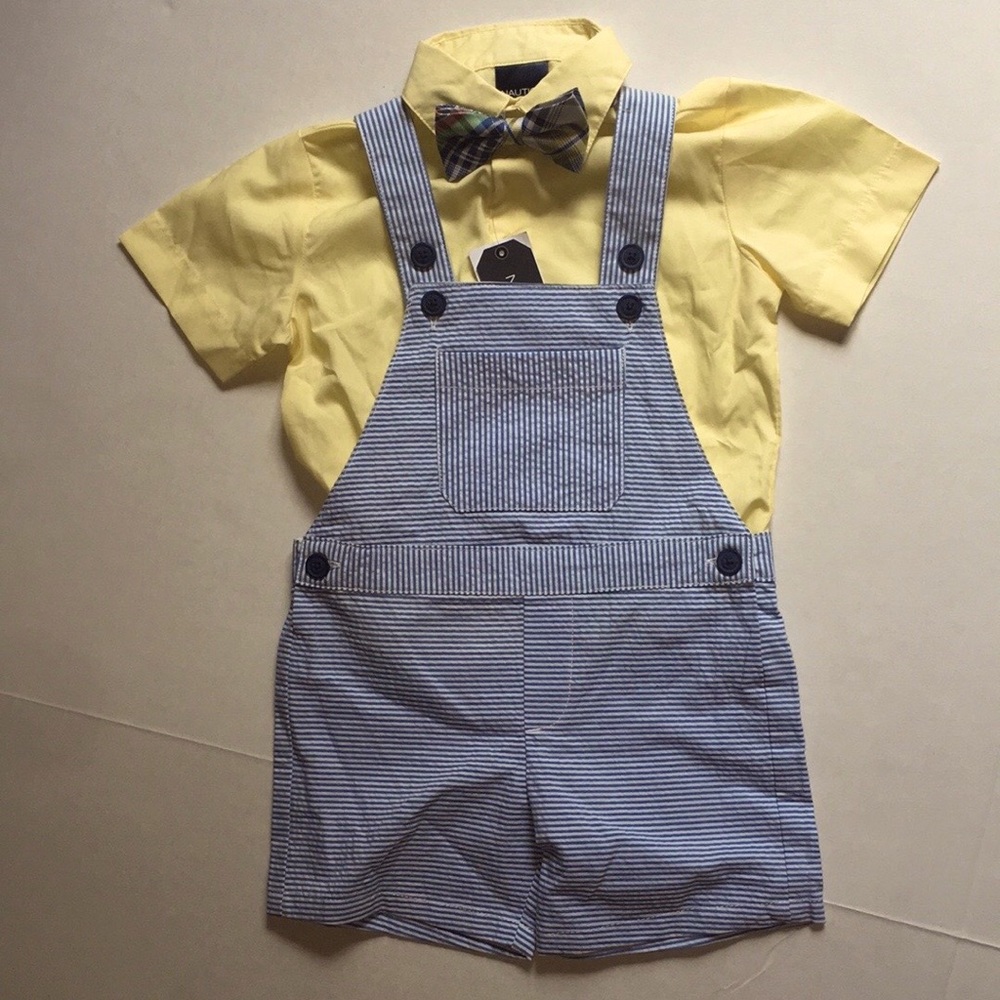Nautica. Size 3T.